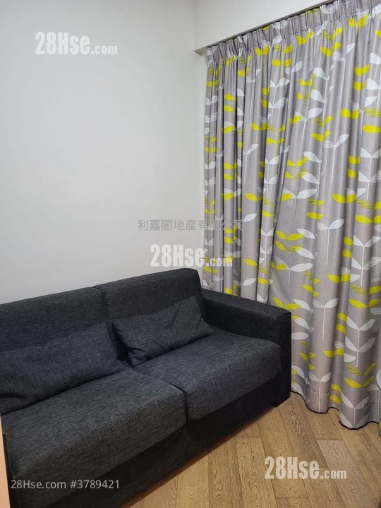 High One Sell Studio , 1 Bathroom 193 ft²