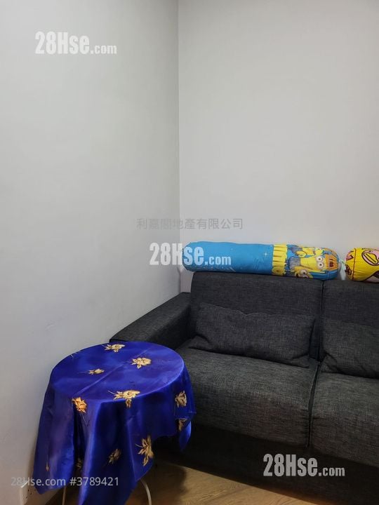High One Sell Studio , 1 Bathroom 193 ft²