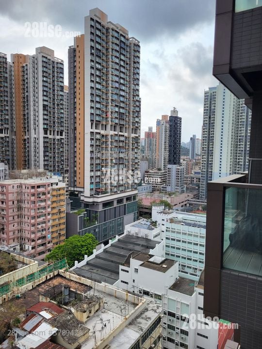 High One Sell Studio , 1 Bathroom 193 ft²