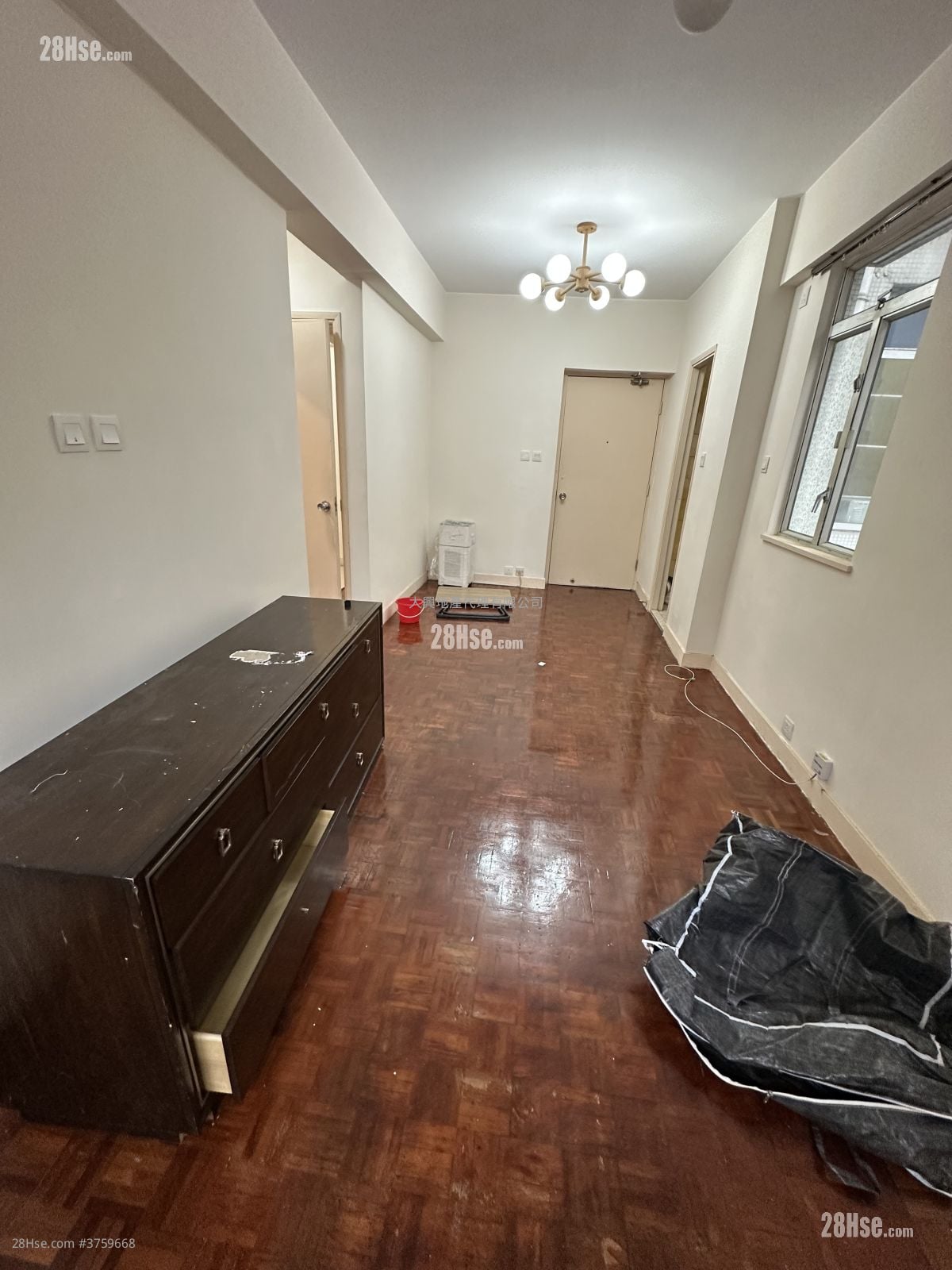 顺昌大厦 租盘 2 房 , 1 浴室 394 平方尺