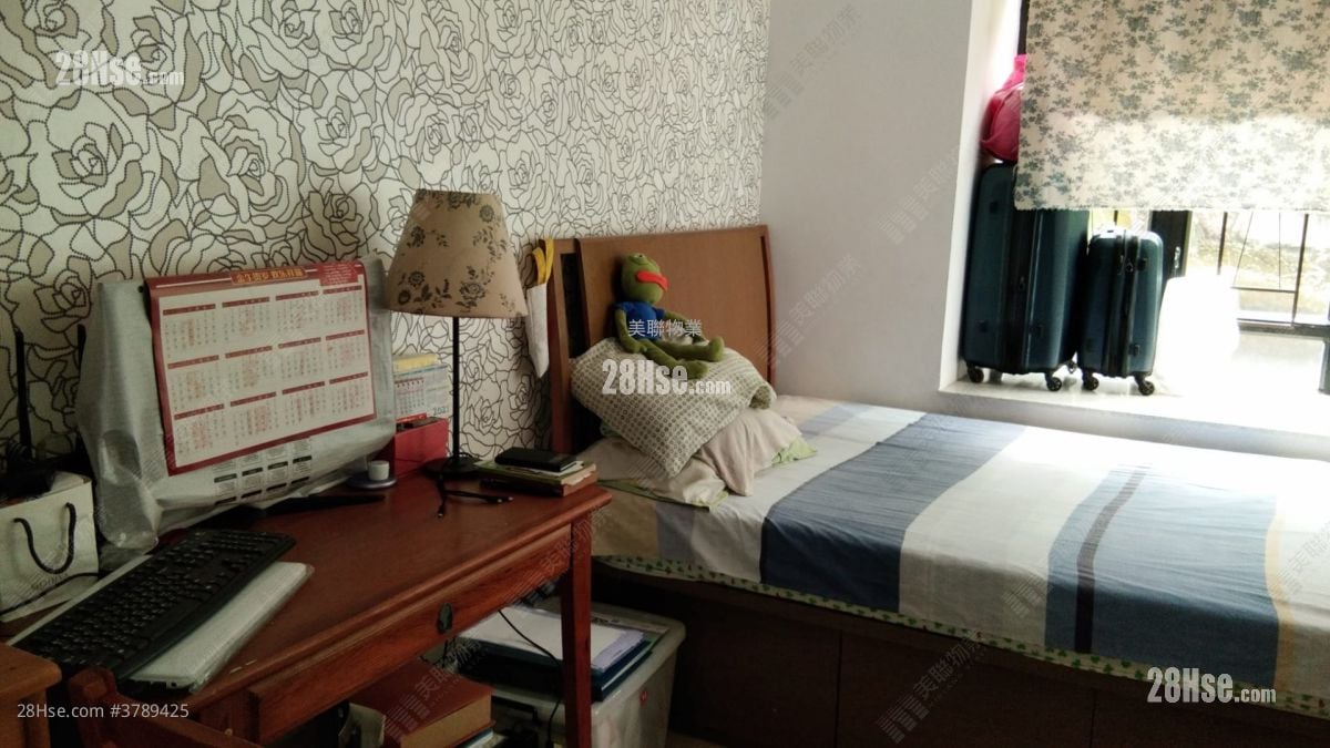 Kornhill Sell 3 Bedrooms 616 ft²