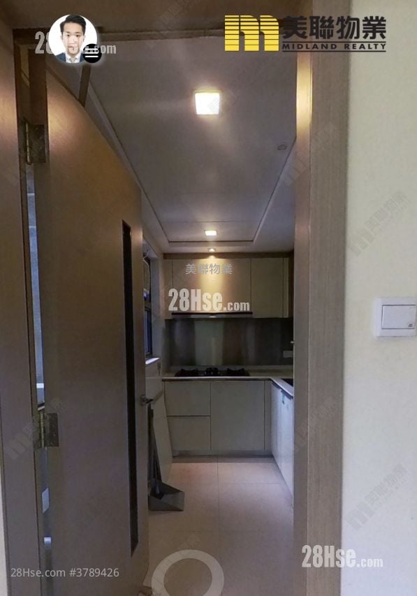 Residence 88 Sell 3 Bedrooms 663 ft²