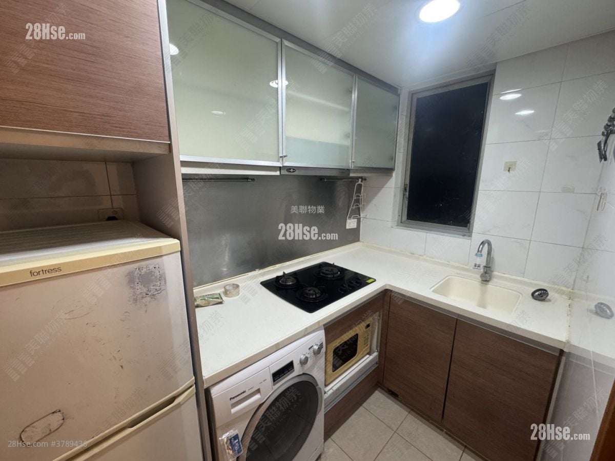 Indihome Sell 1 Bedroom 424 ft²