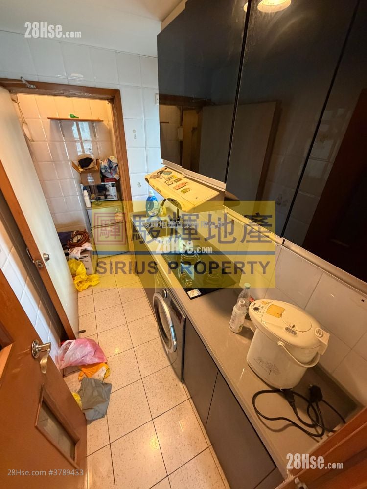 Yau On Court Sell 2 Bedrooms , 1 Bathroom 318 ft²