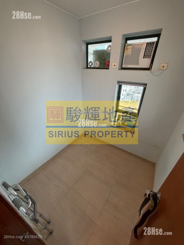 Yau On Court Sell 2 Bedrooms , 1 Bathroom 318 ft²