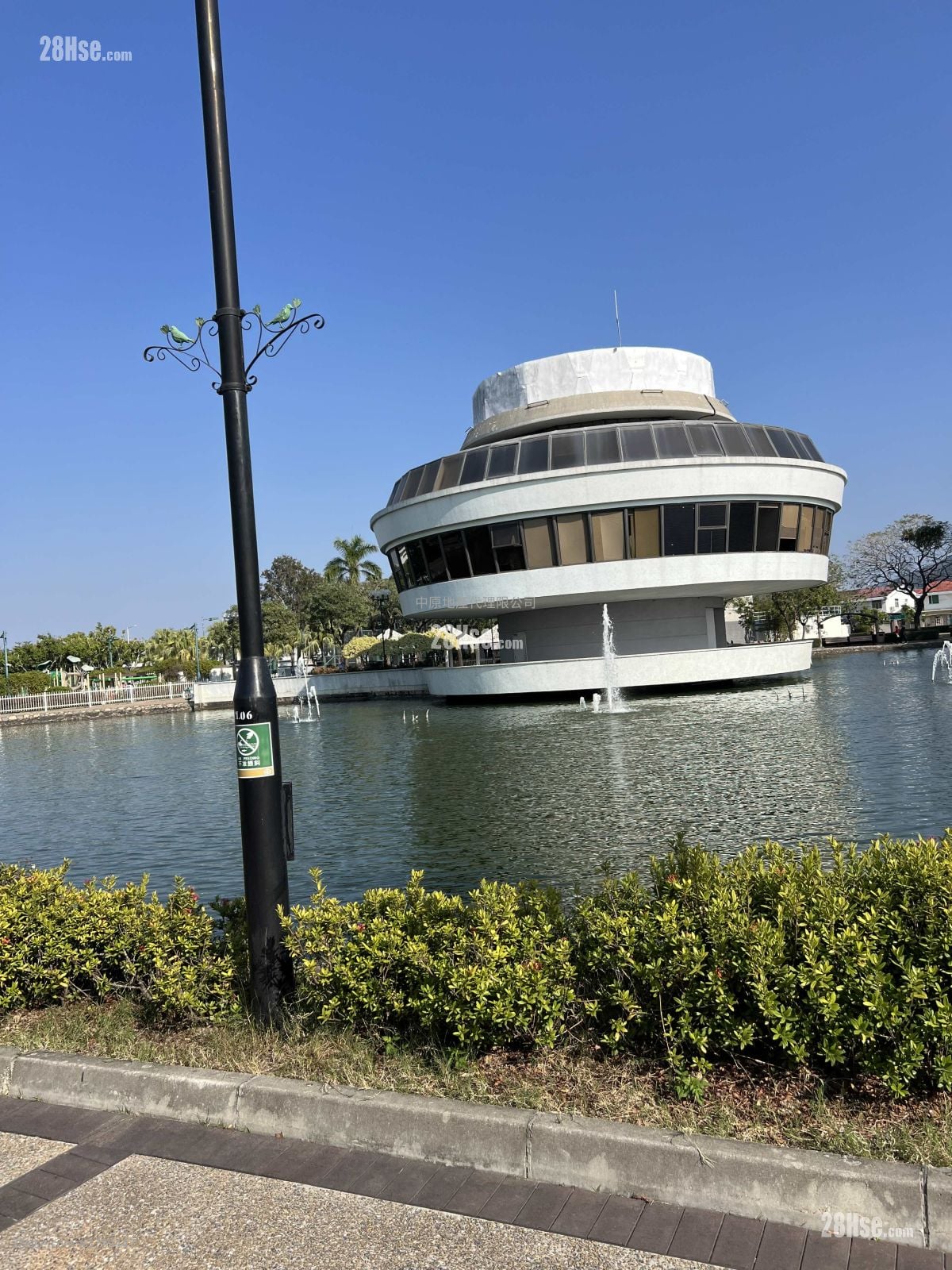 Fairview Park Rental 3 Bedrooms , 2 Bathrooms 915 ft²