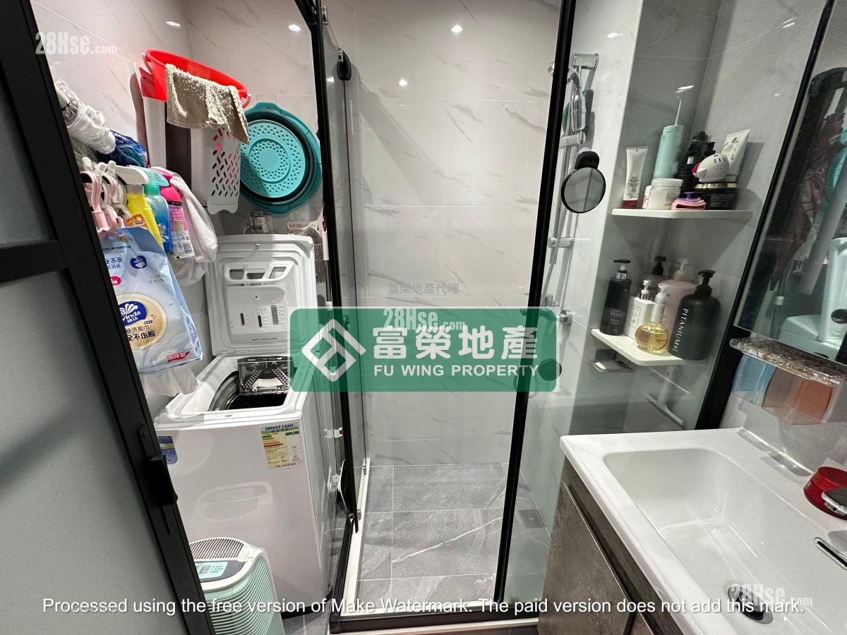 鸿禧大厦 租盘 2 房 , 1 浴室 300 平方尺