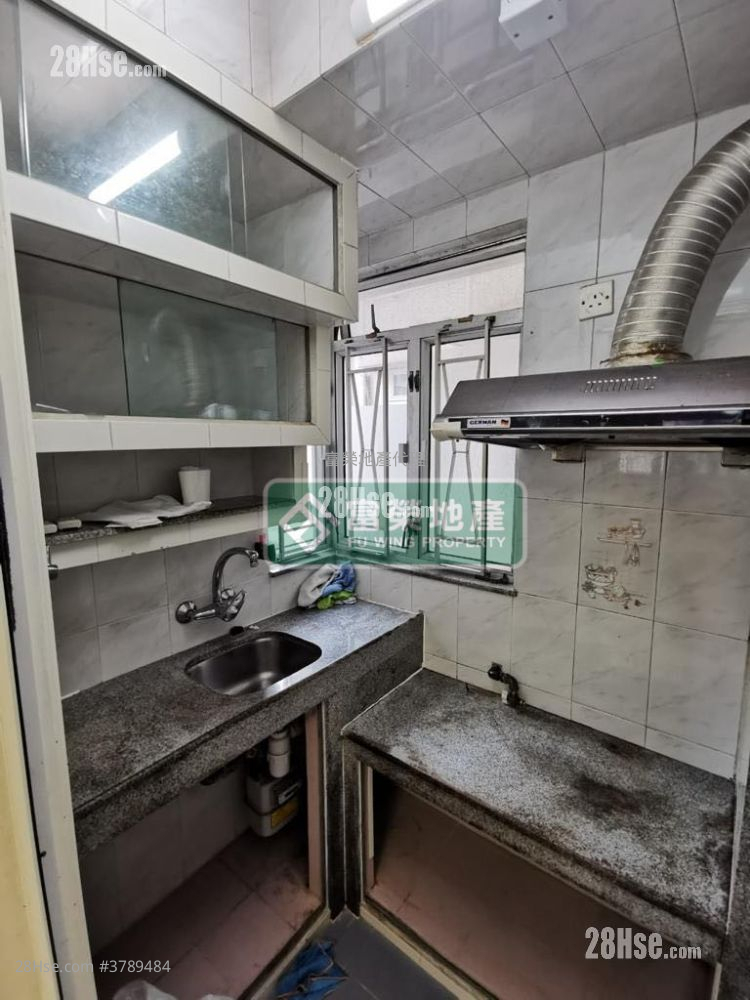 黄金大厦 售盘 2 房 , 1 浴室 347 平方尺