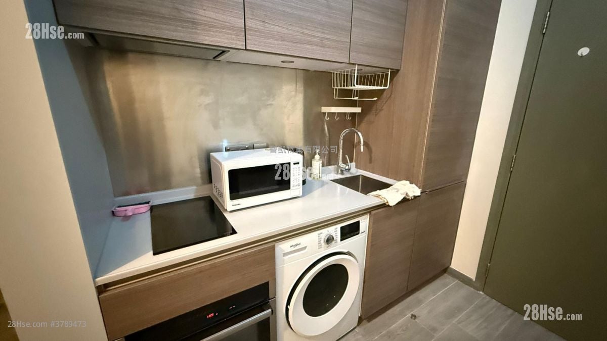 远晴 租盘 1 房 , 1 浴室 274 平方尺