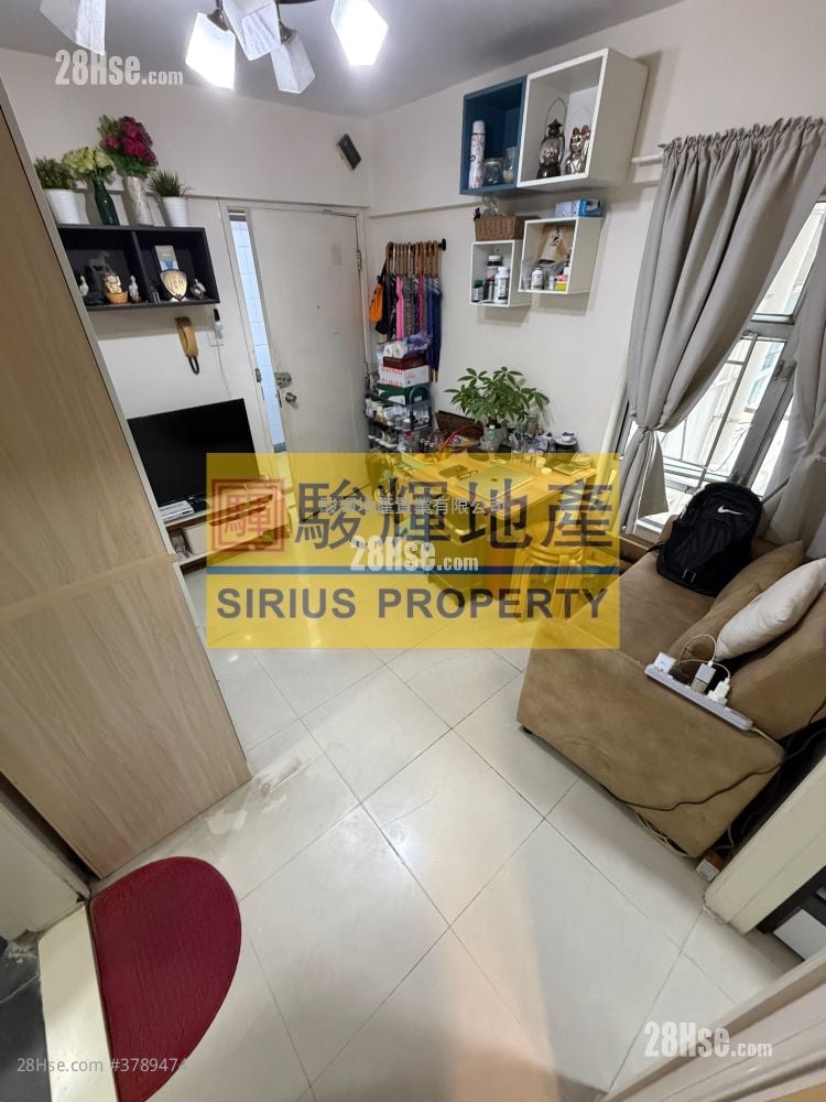 顺安大厦 售盘 2 房 , 1 浴室 320 平方尺