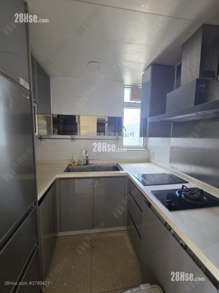 The Capitol Sell 2 Bedrooms , 1 Bathroom 519 ft²