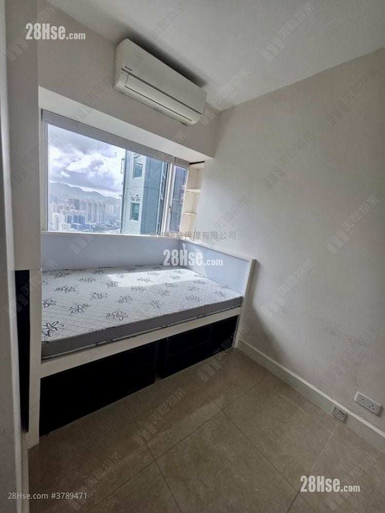 The Capitol Sell 2 Bedrooms , 1 Bathroom 519 ft²