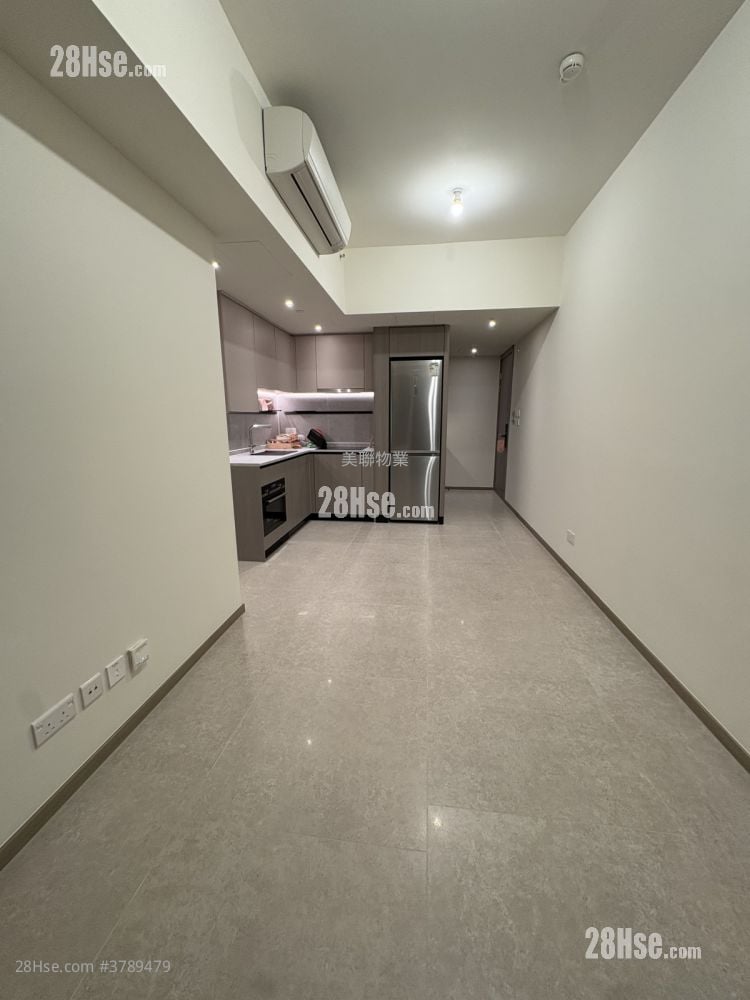 厅: Novo Land 租盘 2 房 , 1 浴室 474 平方尺