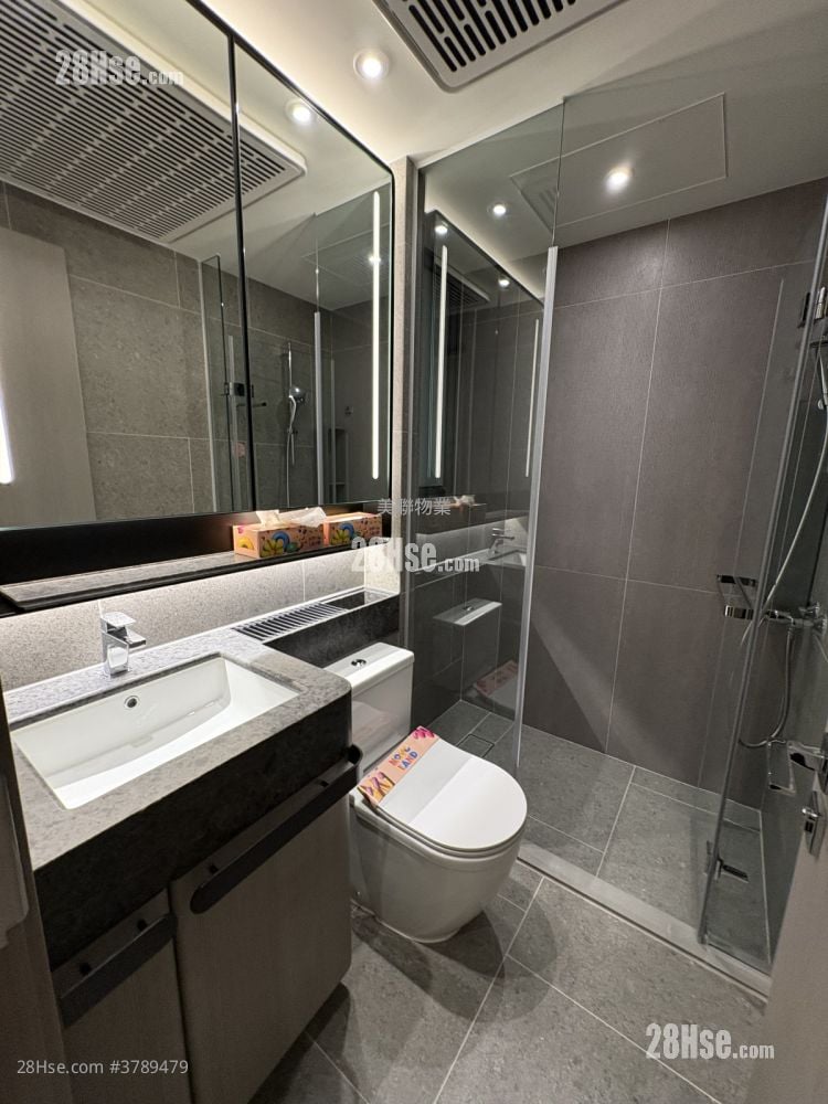 浴室: Novo Land 租盘 2 房 , 1 浴室 474 平方尺