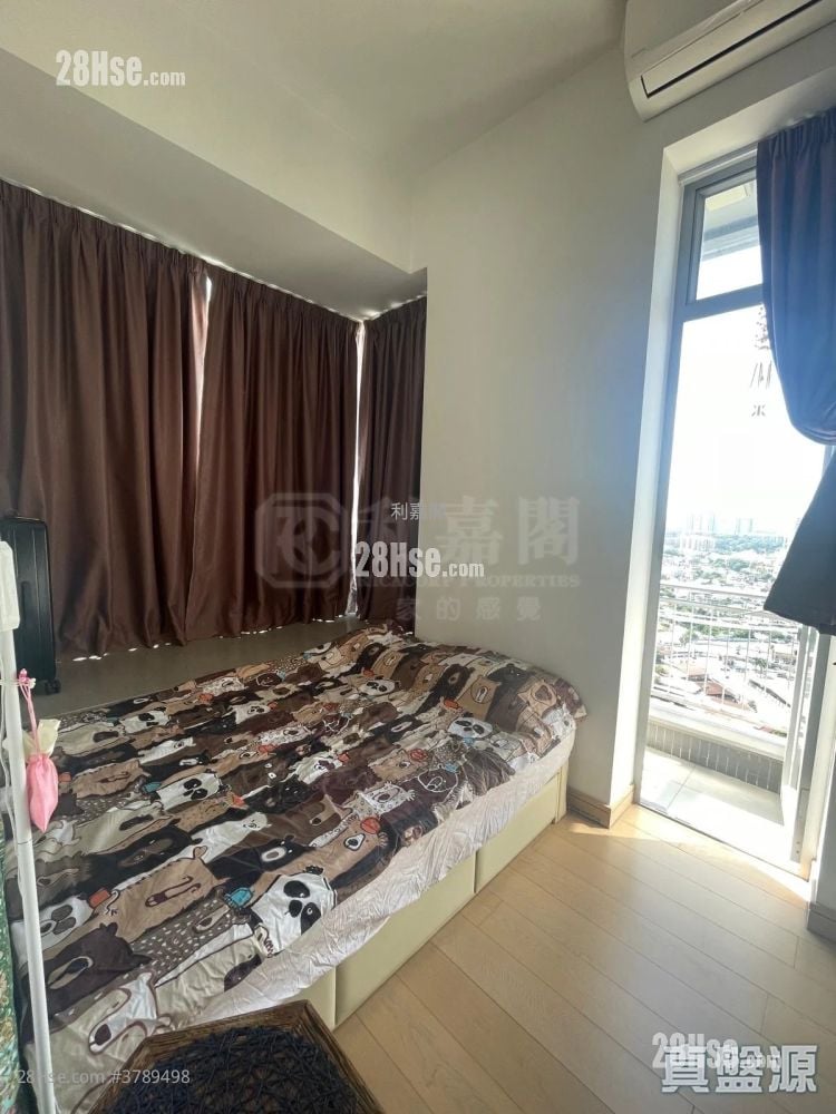 The Reach Sell 2 Bedrooms 424 ft²