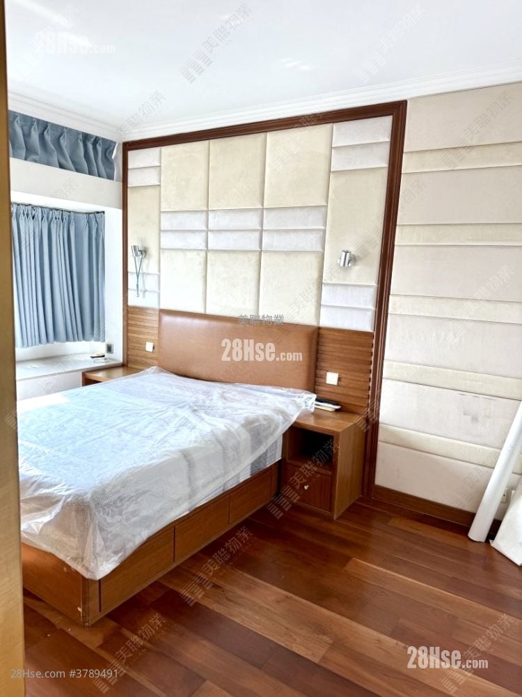 Residence Oasis Rental 4 Bedrooms , 3 Bathrooms 943 ft²