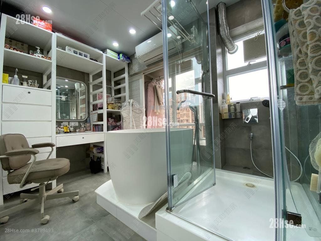 新港城 售盘 3 房 , 2 浴室 932 平方尺