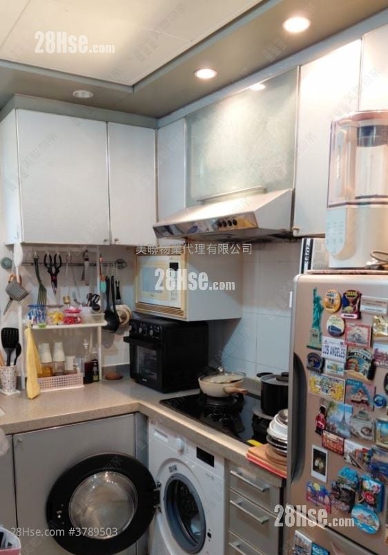 La Cite Noble Sell 2 Bedrooms 436 ft²