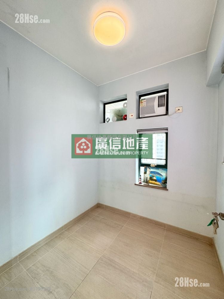 Yau On Court Sell 2 Bedrooms , 1 Bathroom 318 ft²