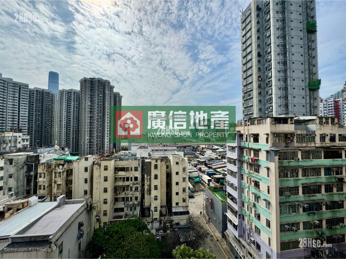 Yau On Court Sell 2 Bedrooms , 1 Bathroom 318 ft²