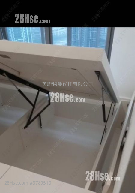 Sea To Sky Sell 2 Bedrooms , 1 Bathroom 468 ft²