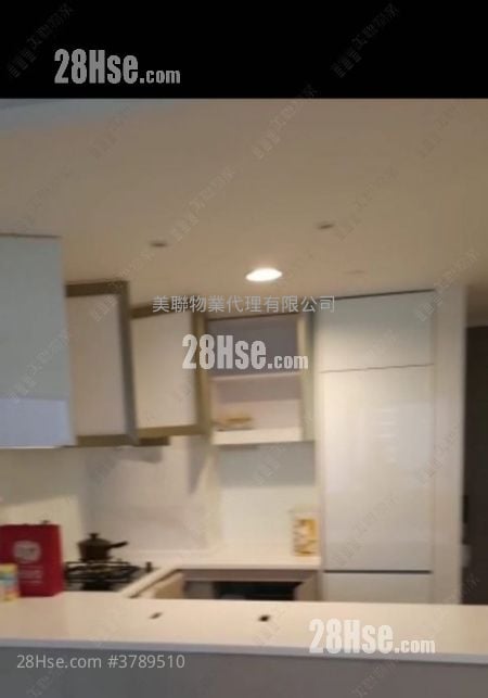 Sea To Sky Sell 2 Bedrooms , 1 Bathroom 468 ft²