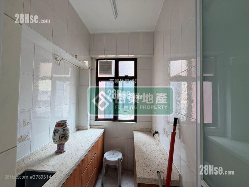 King Wong Building Sell 1 Bedroom 227 ft²