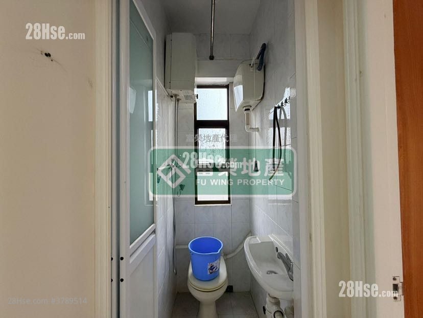 King Wong Building Sell 1 Bedroom 227 ft²
