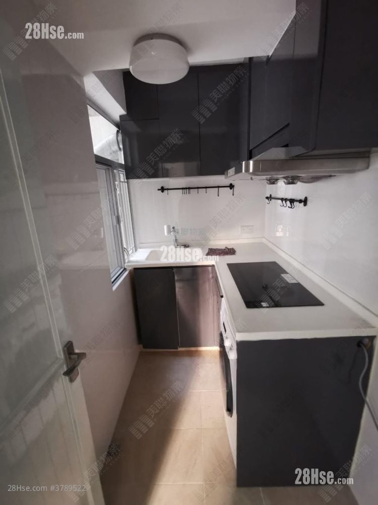 Grandeur Garden Rental 314 ft²