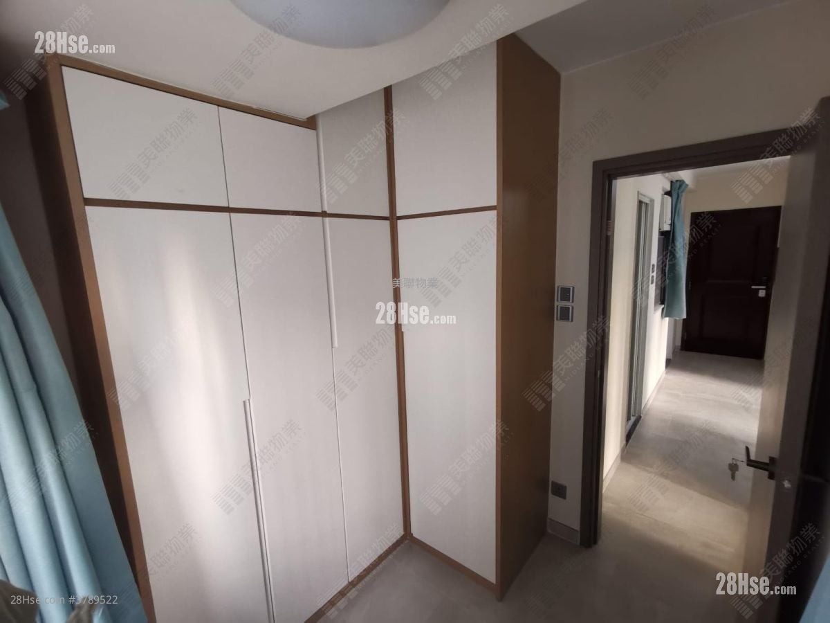 Grandeur Garden Rental 314 ft²