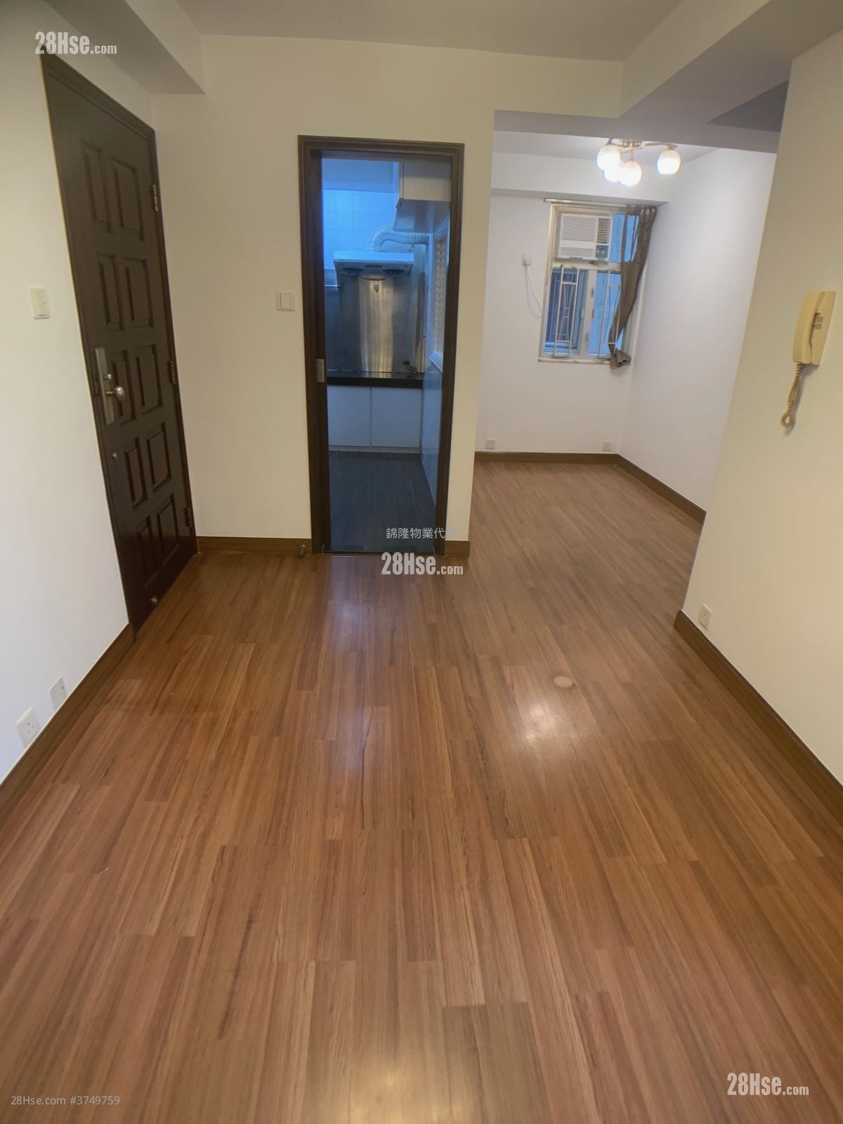Sunshine Plaza Sell 2 Bedrooms , 1 Bathroom 391 ft²