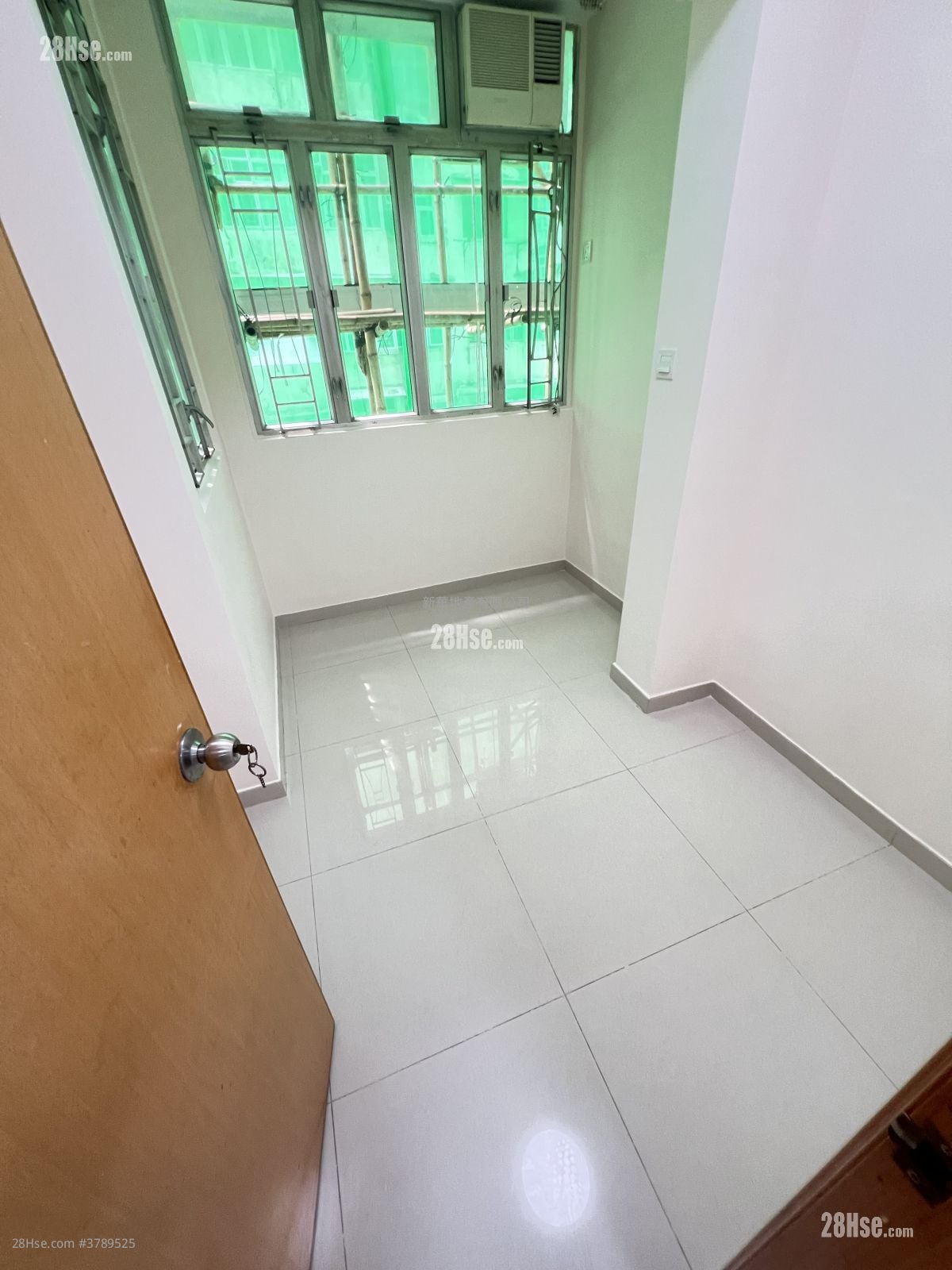 Fok Cheong Building Rental 2 Bedrooms , 1 Bathroom 328 ft²