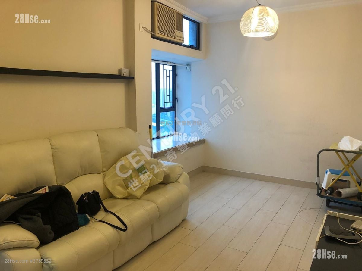 Bayshore Towers Rental 2 Bedrooms , 1 Bathroom 389 ft²