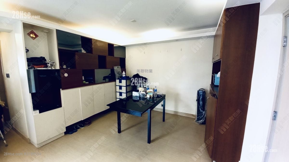 Kornhill Garden Sell 3 Bedrooms 592 ft²