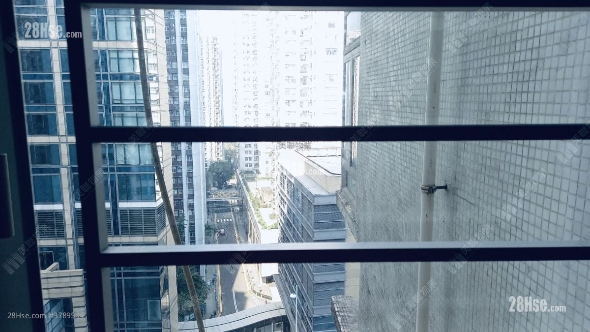 Kornhill Garden Sell 3 Bedrooms 592 ft²