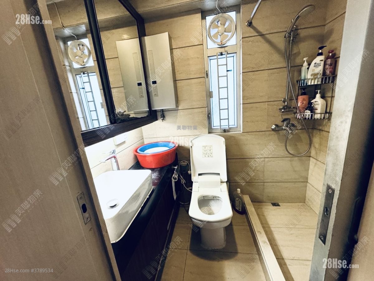 Kornhill Garden Sell 3 Bedrooms 592 ft²