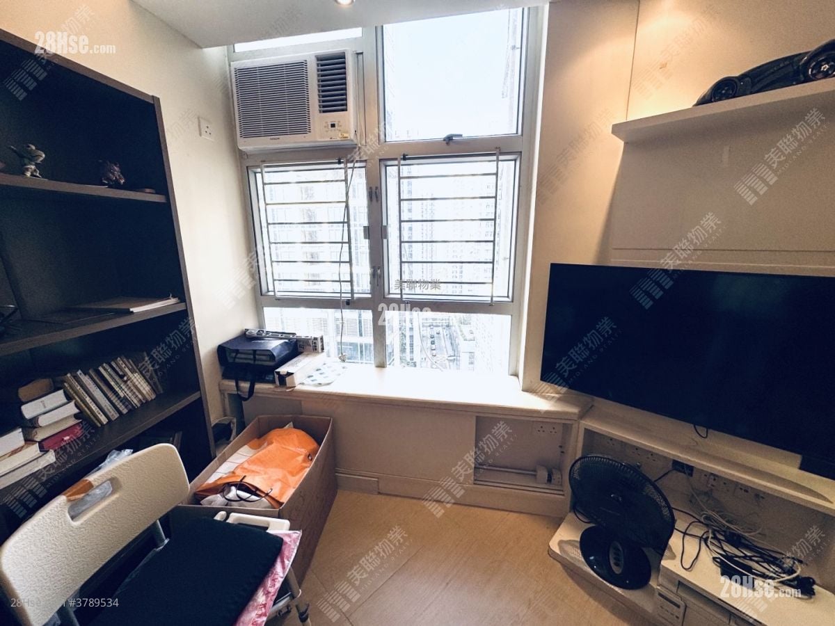 Kornhill Garden Sell 3 Bedrooms 592 ft²