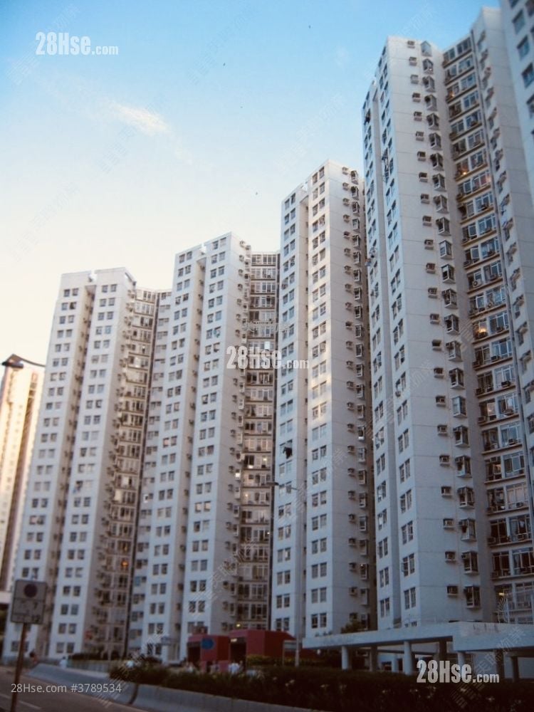 Kornhill Garden Sell 3 Bedrooms 592 ft²