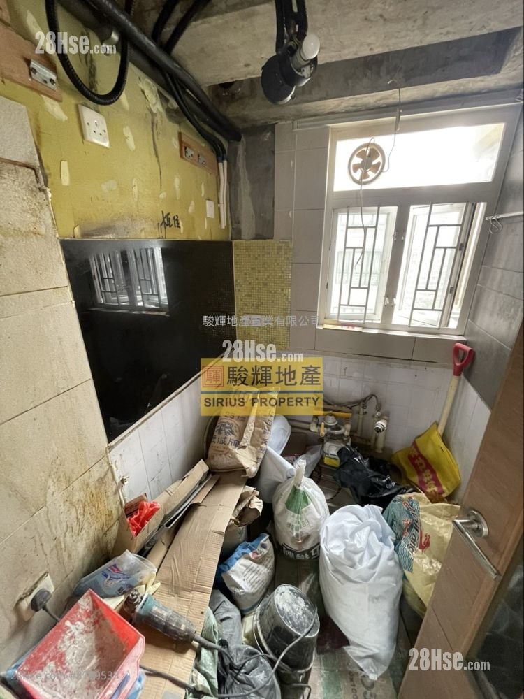 新港豪庭 租盘 464 平方尺