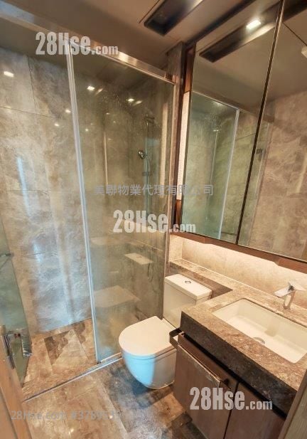 浴室: 晋海II 售盘 2 房 , 1 浴室 504 平方尺