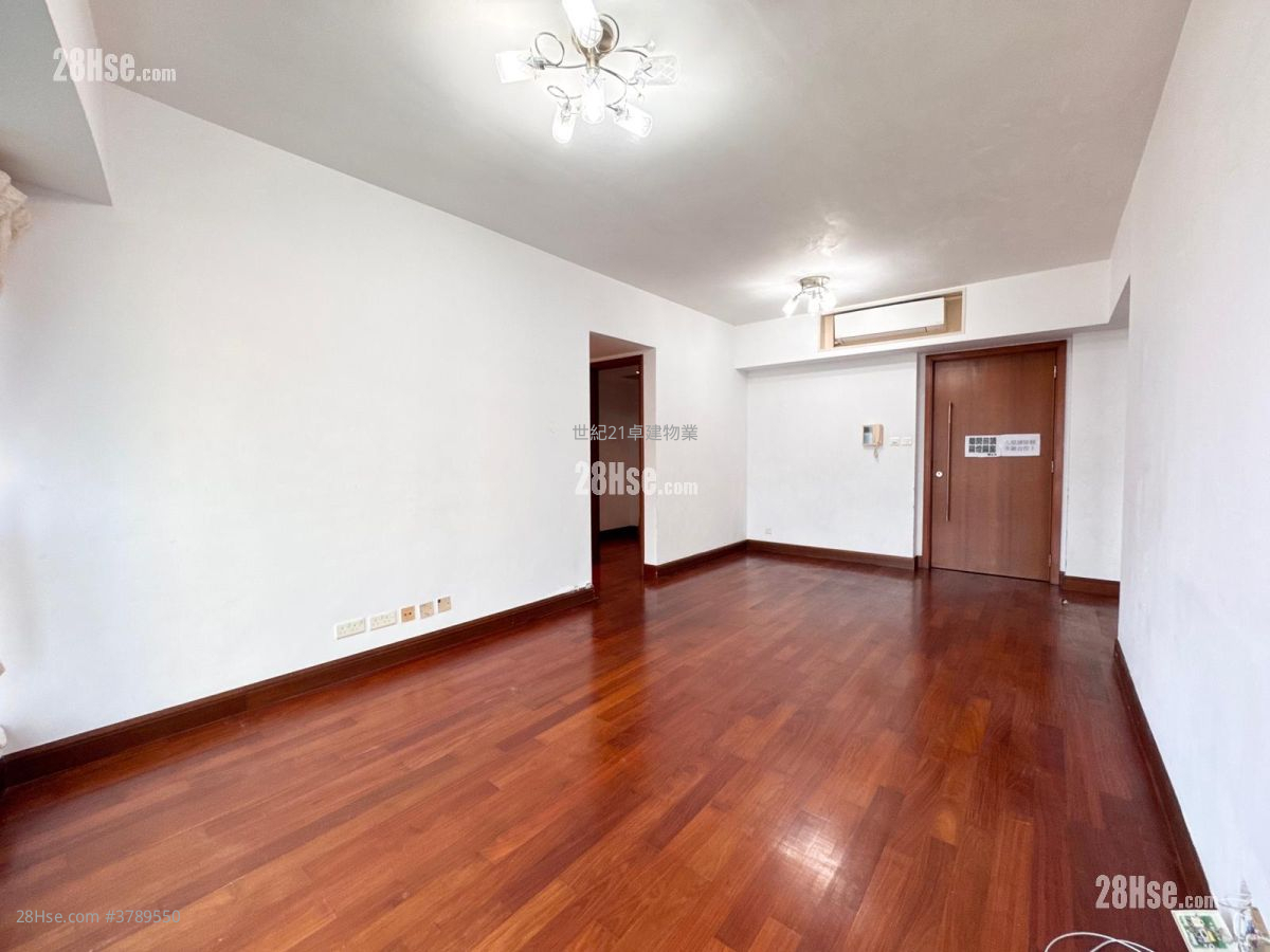 The Harbourside Sell 2 Bedrooms , 2 Bathrooms 755 ft²