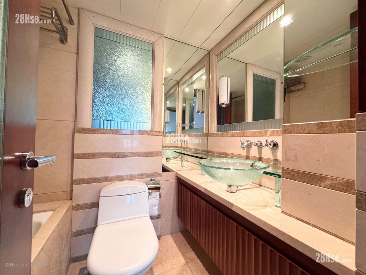 The Harbourside Sell 2 Bedrooms , 2 Bathrooms 755 ft²