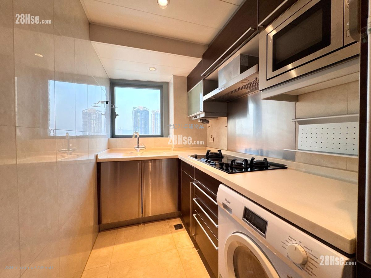 The Harbourside Sell 2 Bedrooms , 2 Bathrooms 755 ft²