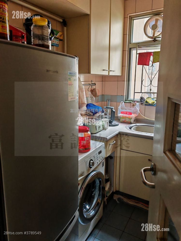 鲤安苑 售盘 3 房 , 2 浴室 650 平方尺