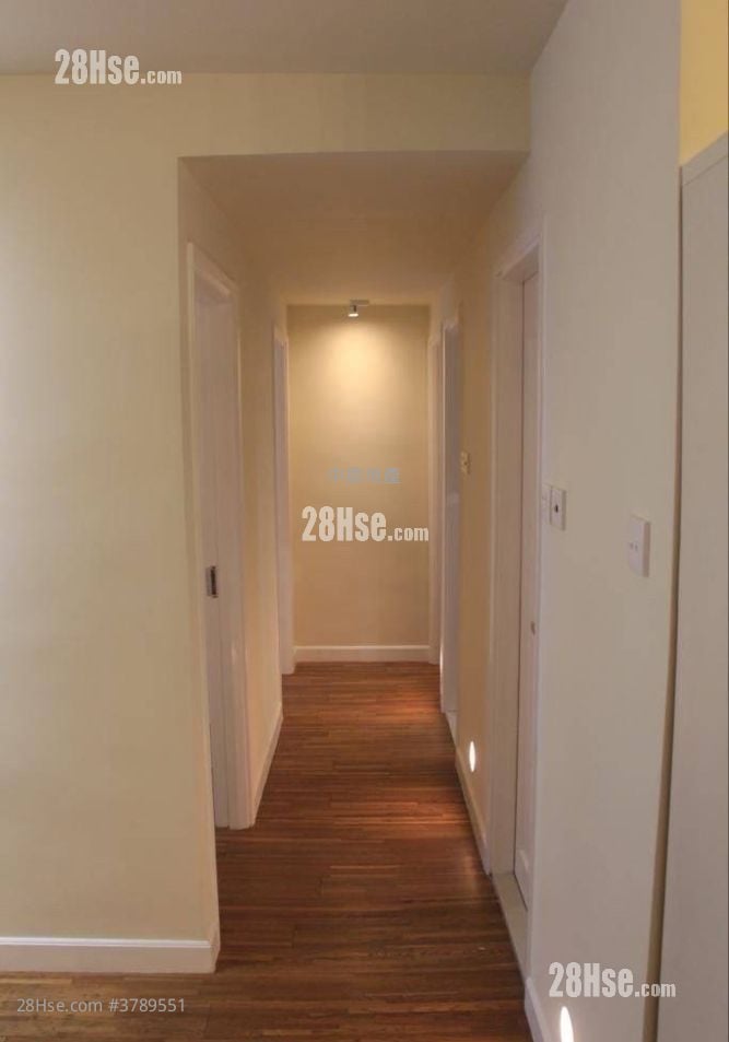 Felicity Garden Sell 3 Bedrooms , 2 Bathrooms 652 ft²