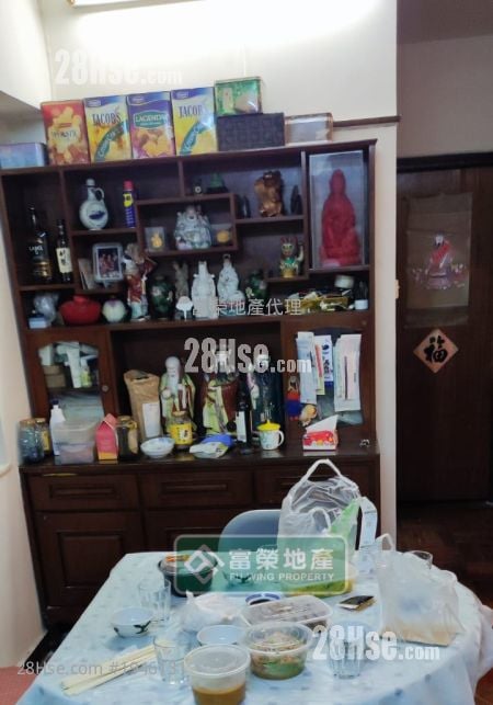 Fook Luk Building Sell 3 Bedrooms , 1 Bathroom 501 ft²