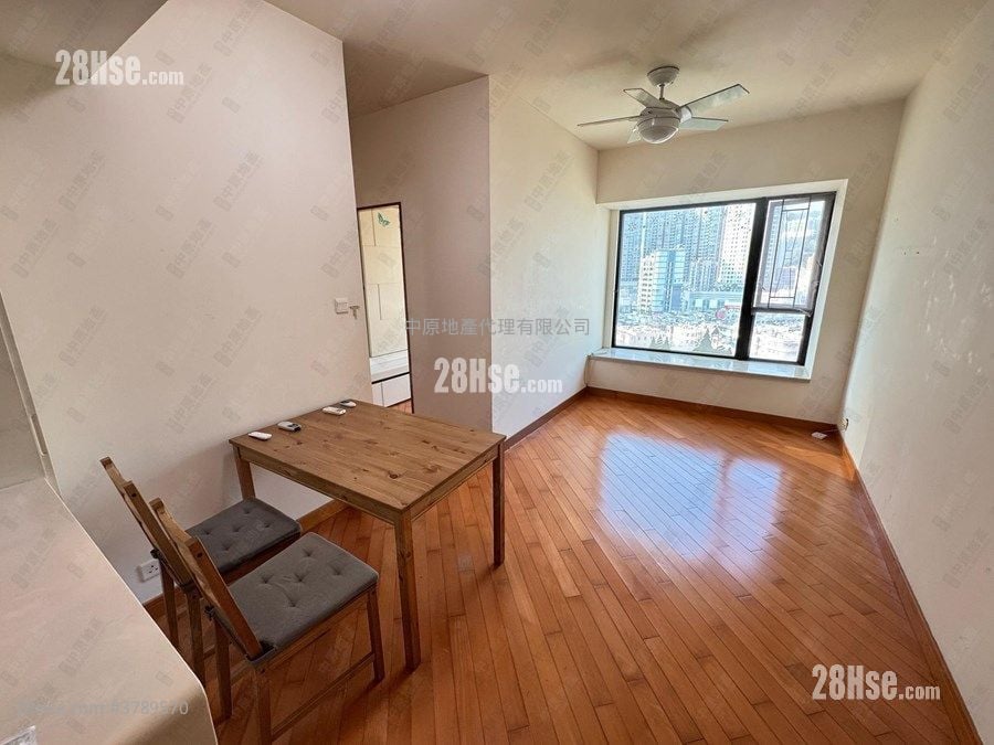 Chelsea Court Sell 2 Bedrooms , 1 Bathroom 473 ft²