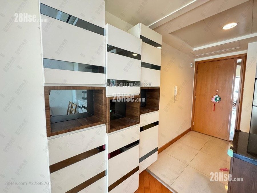 Chelsea Court Sell 2 Bedrooms , 1 Bathroom 473 ft²