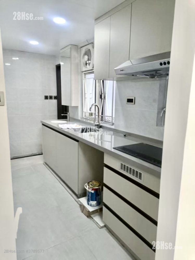 Apartment Rental 2 Bedrooms , 1 Bathroom 466 ft²