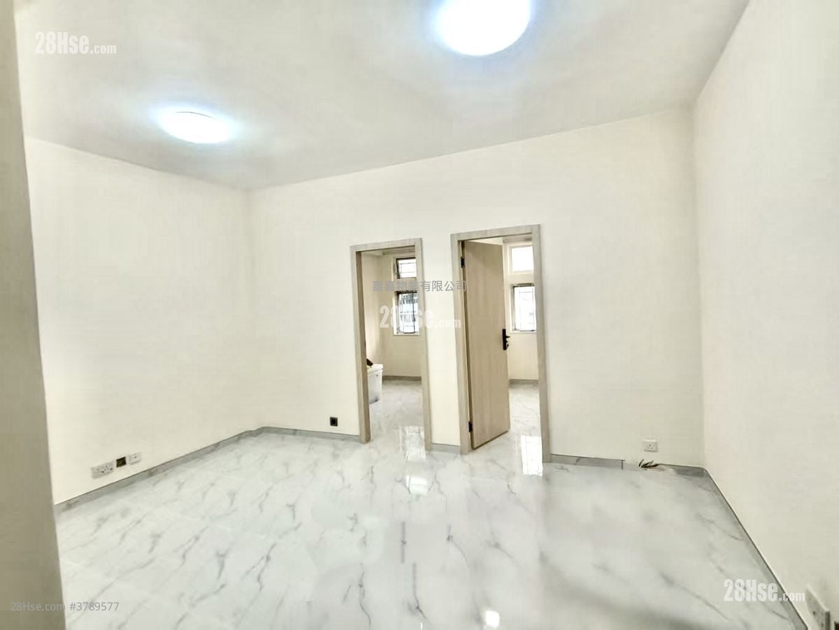 Apartment Rental 2 Bedrooms , 1 Bathroom 466 ft²